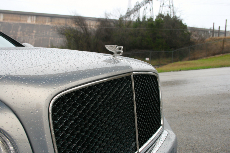 Illustration for article titled Champagne, iPads And Torque: The Bonkers Toys On This $406,527 Bentley